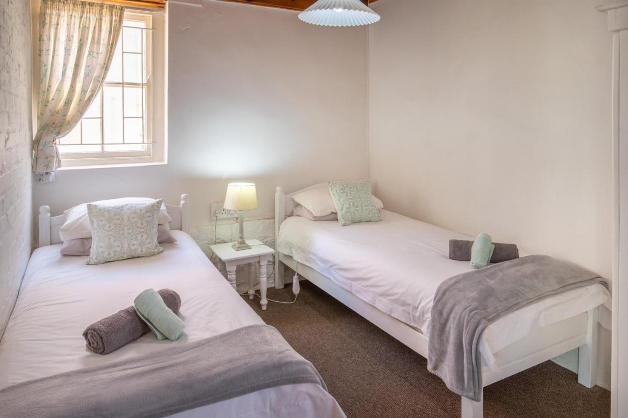 Koo Karoo Guest Lodge And Self Catering モンタギュー エクステリア 写真