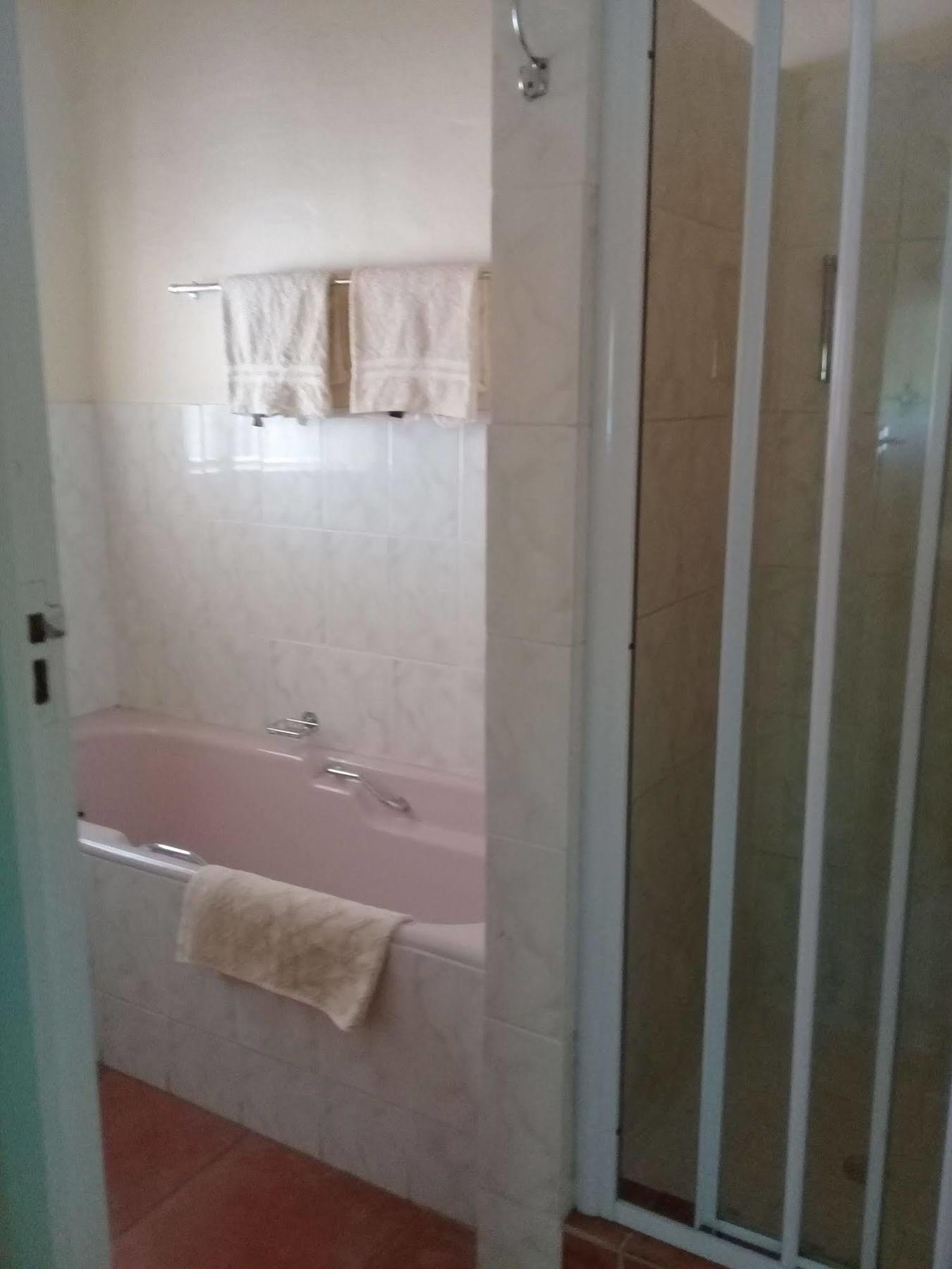 Koo Karoo Guest Lodge And Self Catering モンタギュー エクステリア 写真